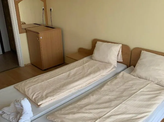 Manuela Ifjúsági * Balatonfüred